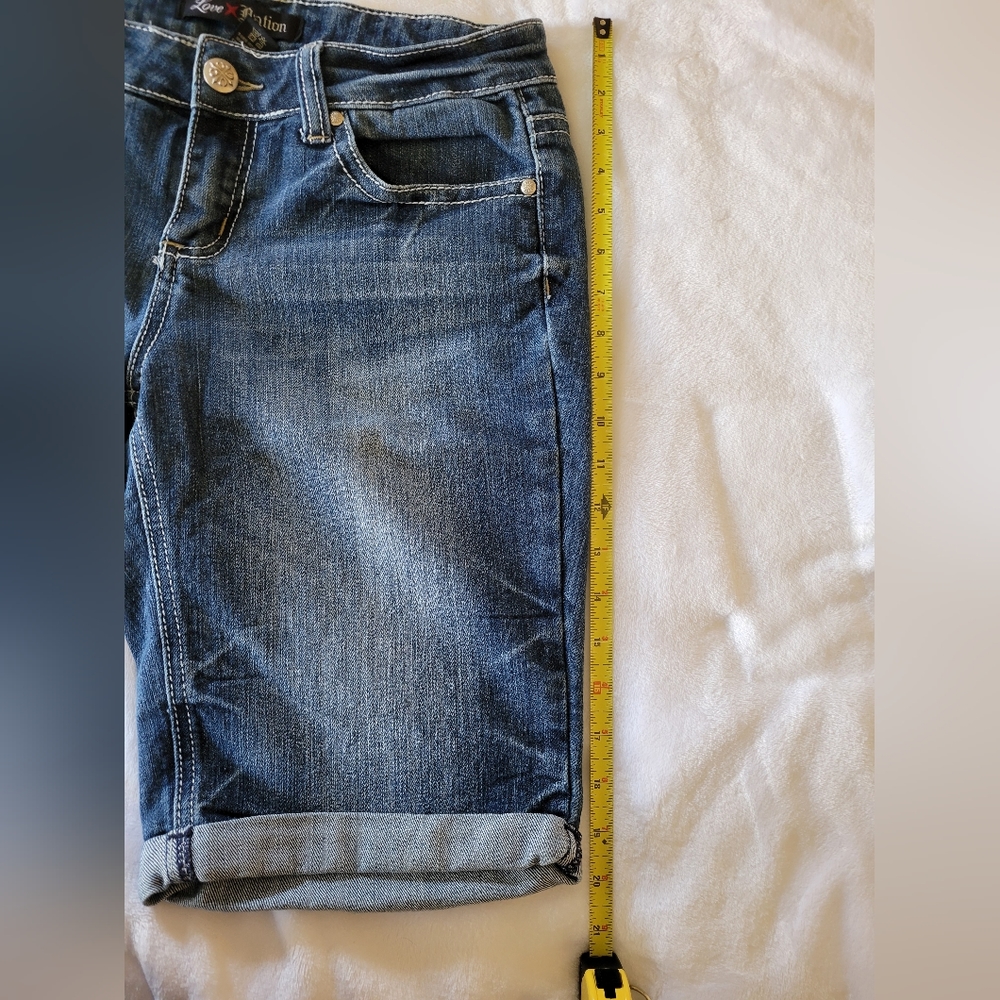 Love Nation Bermuda Shorts - Picture 7 of 8